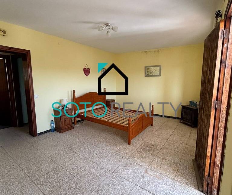 STES002- (14)